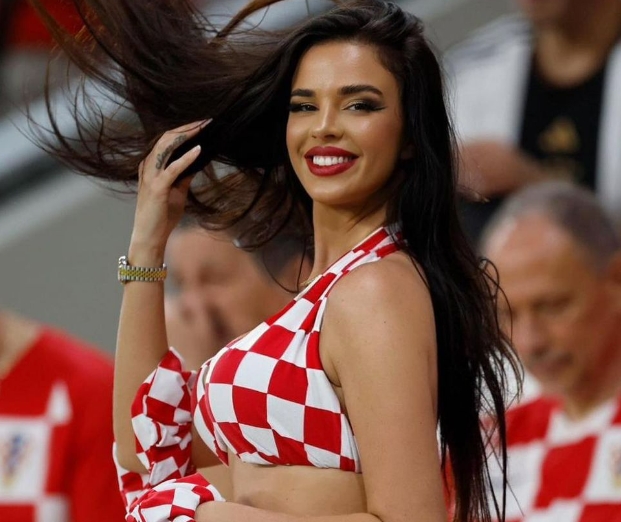 好久不见世界杯上爆红的克罗地亚女球迷将现场观赛欧洲杯